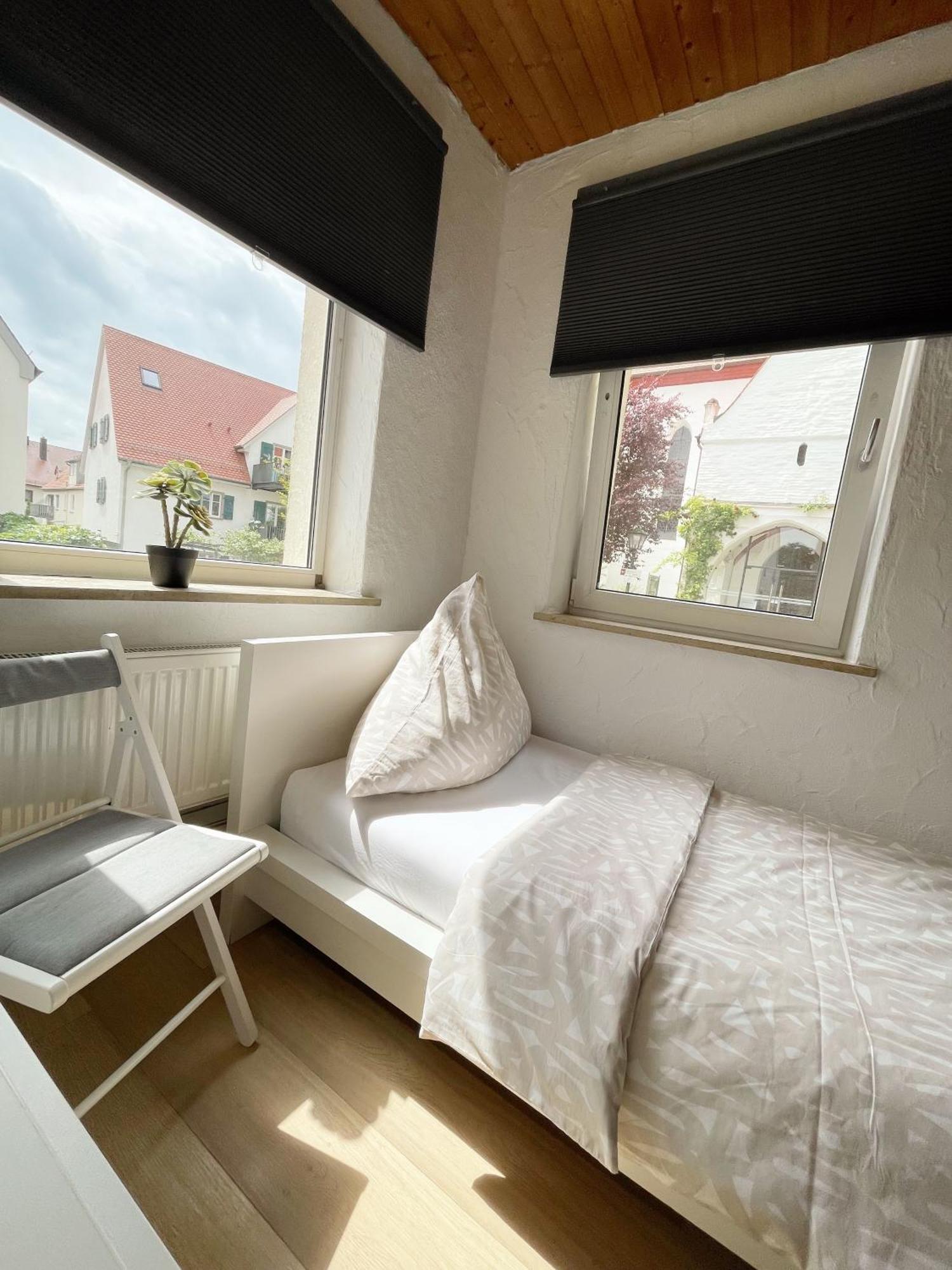 Hotel Haus Leipheim Exterior foto
